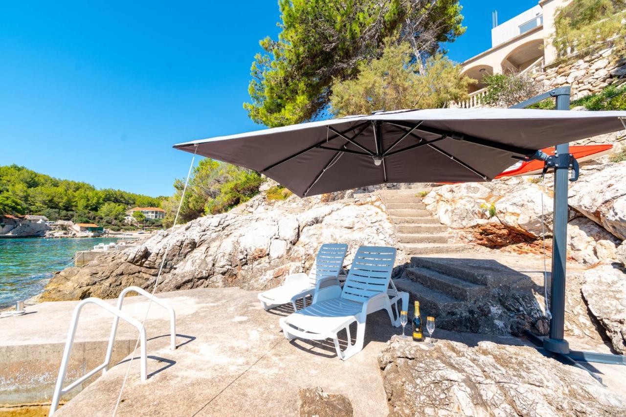 Apartments By The Sea Cove Zaglav, Korcula - 12208 Prizba Ngoại thất bức ảnh